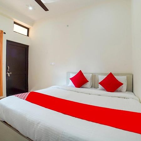 Oyo 67163 Anantham Residency Hotel Narendra Nagar Esterno foto